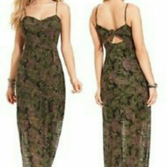 Jessica Simpson Dresses & Skirts - NEW Jessica Simpson Everly Dress